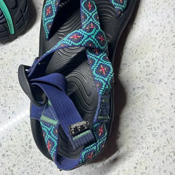 💙💙 Chaco Sandals 💙💙 - Picture 6 of 6